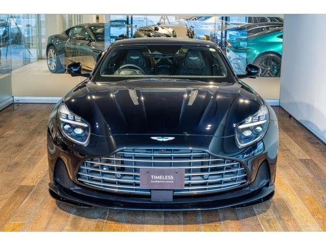 ＤＢ１２ ウルトラマリンブラック　認定中古車　右ハンドル　フロアＭＴモード付８ＡＴ　全周囲カメラ　障害物センサー　ＥＴＣ　ミュージックプレイヤー接続可　過給器設定モデル　本革シート　電動シート　シートヒーター　シートエアコン（6枚目）