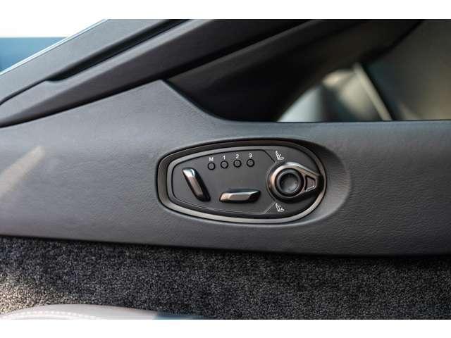 ＤＢ１２ ４．０　アルミナイトシルバー　認定中古車　全周囲カメラ　オートマチックハイビーム　障害物センサー　ナビ　フルセグ　ドライブレコーダー　ＥＴＣ　電動シート　本革シート　シートヒーター　シートエアコン　アダプティブクルーズコントロール（26枚目）