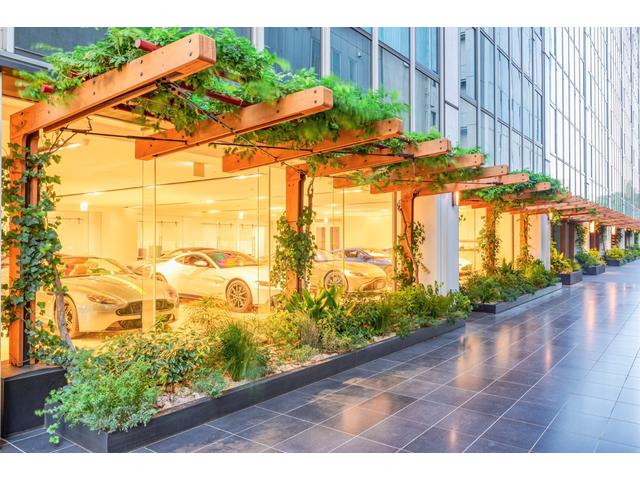 ＤＢＸ ７０７　４ＷＤ　ＡＭＲ２３モデル　認定中古車　左ハンドル　コラムＭＴモード付９ＡＴ　全周囲カメラ　オートマチックハイビーム　障害物センサー　アイドリングストップ　エアサスペンション　ナビ　フルセグ　ミュージックプレイヤー接続可（37枚目）