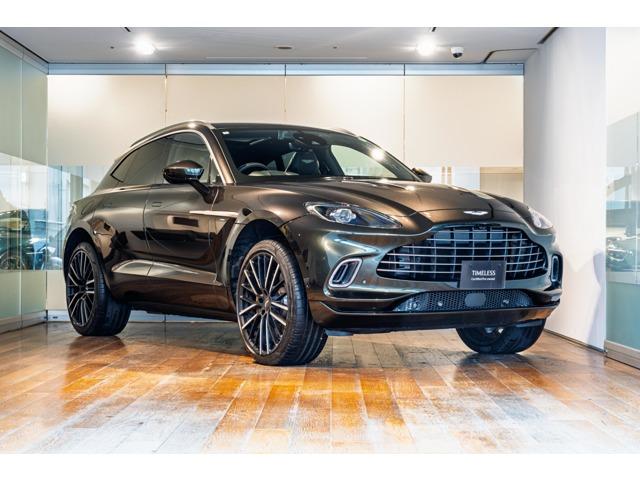 ＤＢＸ ４．０　４ＷＤ　ミノタウルスグリーン　認定中古車　全周囲カメラ　オートマチックハイビーム　アダプティブクルーズコントロール　パーキングアシスト　エアサスペンション　ドライブレコーダー　ＥＴＣ　ナビ　フルセグ　ミュージックプレイヤー接続可（3枚目）
