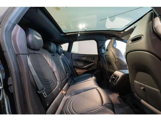 ＤＢＸ ４．０　４ＷＤ　ミノタウルスグリーン　認定中古車　全周囲カメラ　オートマチックハイビーム　アダプティブクルーズコントロール　パーキングアシスト　エアサスペンション　ドライブレコーダー　ＥＴＣ　ナビ　フルセグ　ミュージックプレイヤー接続可（26枚目）
