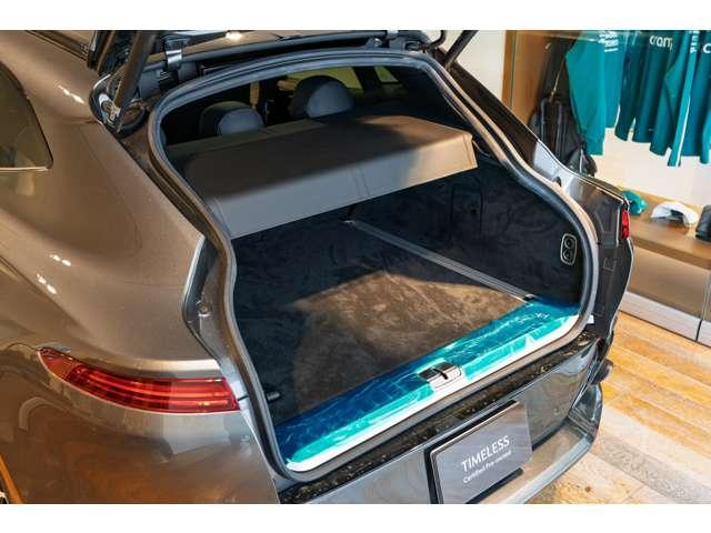 ＤＢＸ ４．０　４ＷＤ　マグネティックシルバー　認定中古車　コラムＭＴモード付９ＡＴ　オートマチックハイビーム　障害物センサー　ドライブレコーダー　エアサスペンション　ＥＴＣ　ナビ　フルセグ（34枚目）
