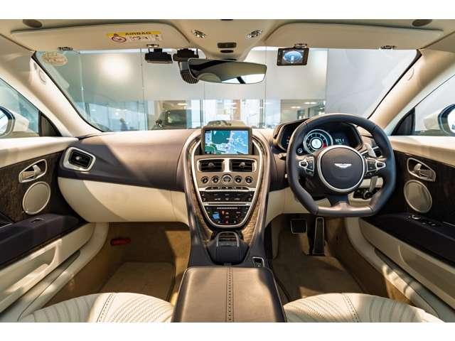 ＤＢ１１ Ｖ８　ホワイトストーン　認定中古車　コラムＭＴモード付８ＡＴ　全周囲カメラ　障害物センサー　ナビ　フルセグ　ミュージックプレイヤー接続可　本革シート　電動シート　シートヒーター　シートエアコン（2枚目）