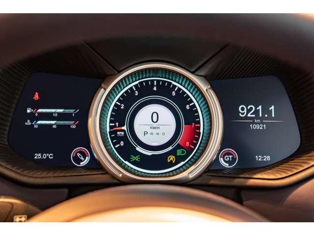 ＤＢ１１ Ｖ８　ホワイトストーン　認定中古車　コラムＭＴモード付８ＡＴ　全周囲カメラ　障害物センサー　ナビ　フルセグ　ミュージックプレイヤー接続可　本革シート　電動シート　シートヒーター　シートエアコン（17枚目）