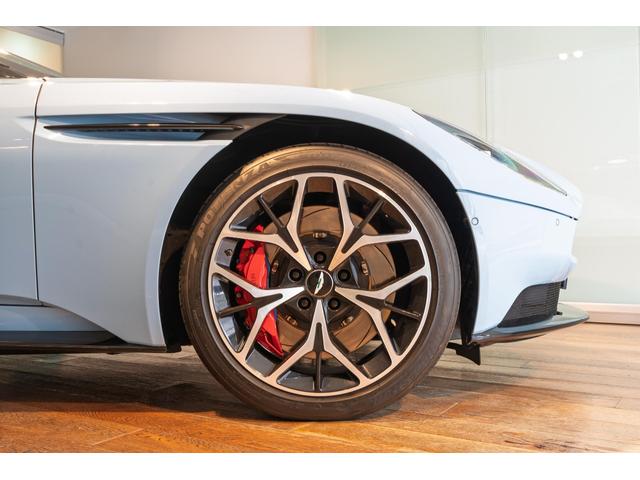 DB11 ヴォランテ V8 ヴォランテ V8 フロステッドグラスブルー(9枚目)