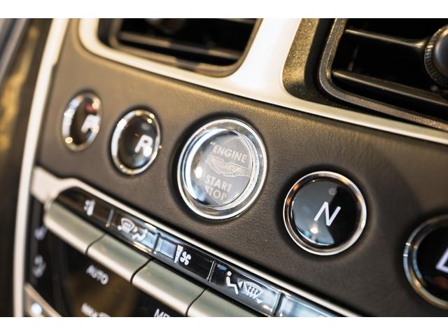 DB11 ヴォランテ V8 ヴォランテ V8 フロステッドグラスブルー(22枚目)