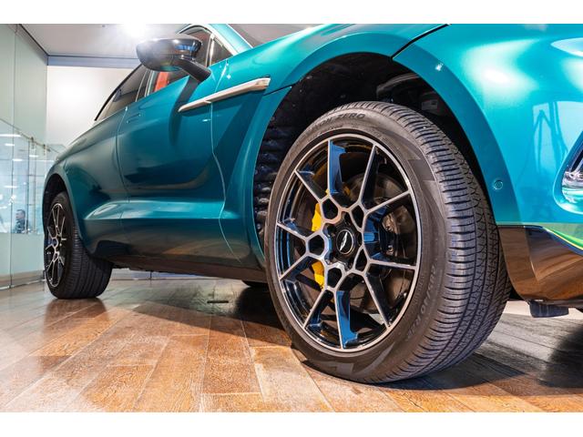 DBX 4.0 4WD ポディウムグリーンラッピング(9枚目)