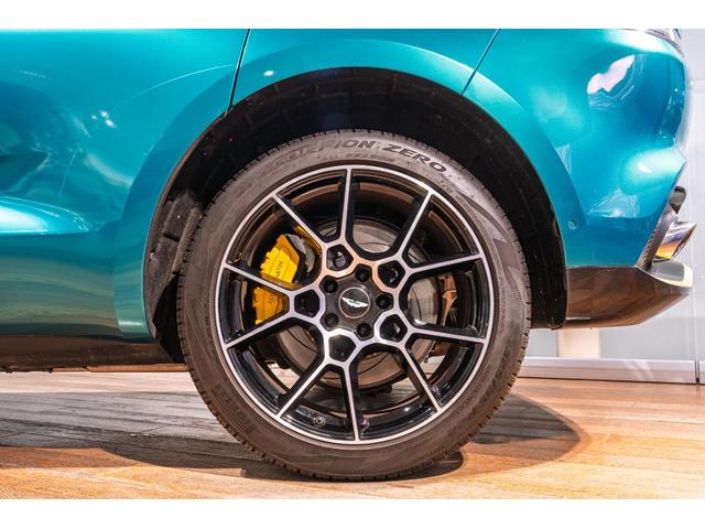 DBX 4.0 4WD ポディウムグリーンラッピング(11枚目)