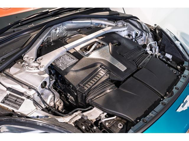 DBX 4.0 4WD ポディウムグリーンラッピング(15枚目)