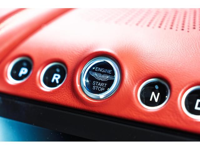 DBX 4.0 4WD ポディウムグリーンラッピング(32枚目)