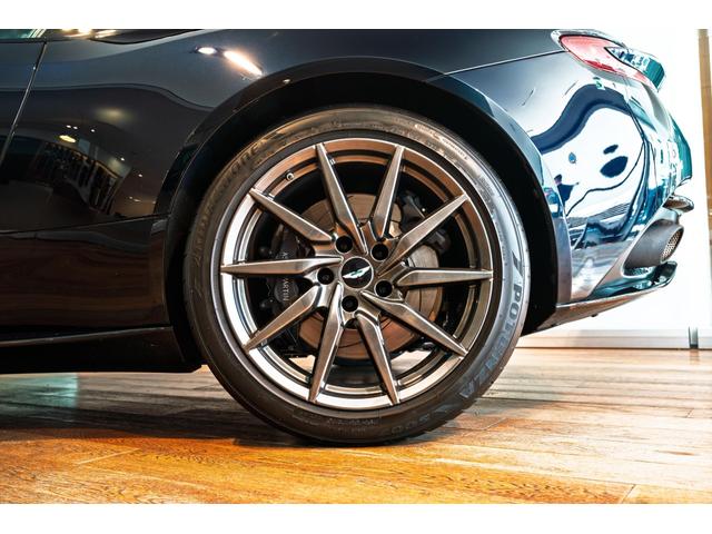 DB11 5.2 (ウルトラマリンブラック)(11枚目)