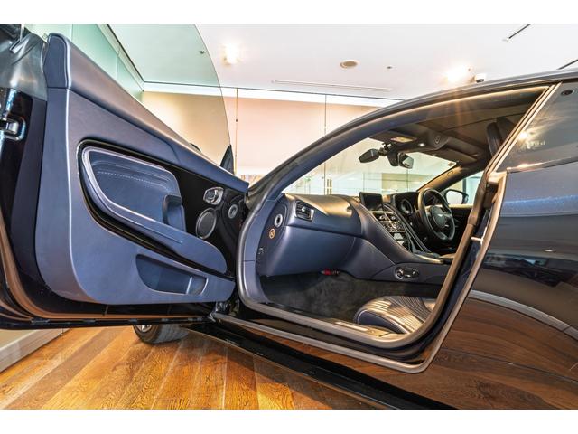 DB11 5.2 (ウルトラマリンブラック)(12枚目)