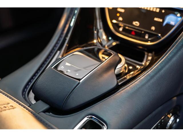 DB11 5.2 (ウルトラマリンブラック)(19枚目)