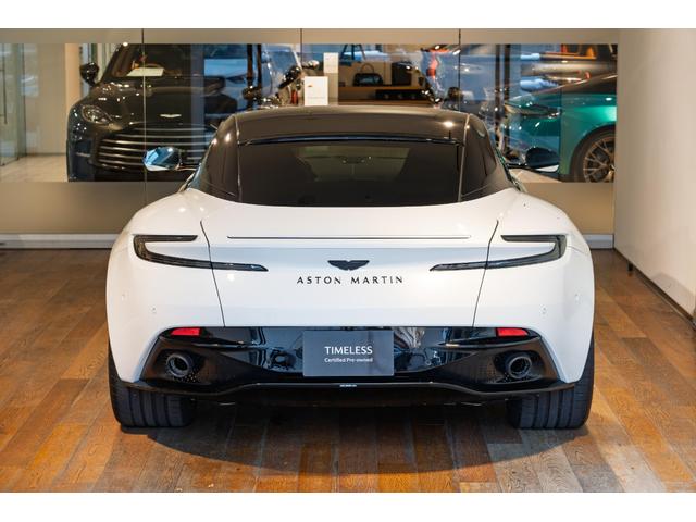 DB12 4.0 ニュートロンホワイト(8枚目)