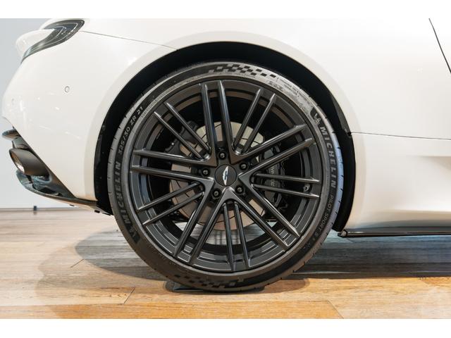 DB12 4.0 ニュートロンホワイト(17枚目)