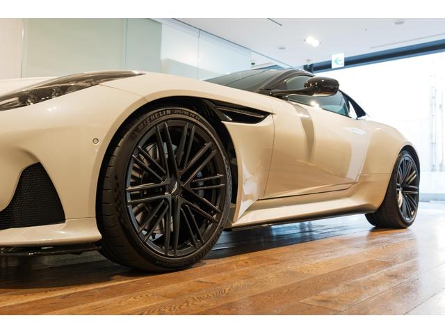 DB12 4.0 ニュートロンホワイト(22枚目)