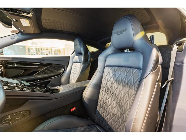 DB12 4.0 ニュートロンホワイト(31枚目)