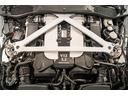 V12気筒、6.0L自然吸気エンジン。大排気量のラグジュアリーサルーンをご体感下さい。