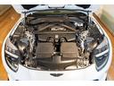 心臓部には出力4.0リッターのV8ツインターボチャージV8エンジンが脈動し、アストンマーティンの五感を揺さぶるエギゾーストサウンドをお楽しみください。