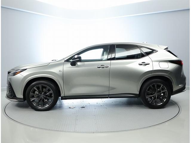 ＮＸ ＮＸ３５０　Ｆスポーツ　認定中古車ＣＰＯ　三眼フルＬＥＤヘッドライト　パノラミックビューモニター　デジタルインナーミラー　おくだけ充電　フロアマット　ラゲージマット　ドライブレコーダー（前後）　ホイールロックナット（6枚目）