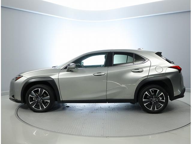 ＵＸ ＵＸ２５０ｈ　バージョンＬ　認定中古車ＣＰＯ（3枚目）