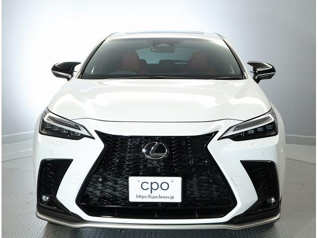 NX NX450h+ Fスポーツ 認定中古車CPO  Fスポーツ専用オレンジキャリパー デジタルキー パノラミックビューモニター おくだけ充電 寒冷地仕様 ムーンルーフ フロアマット ナンバーフレーム TRDミラーカバー(5枚目)
