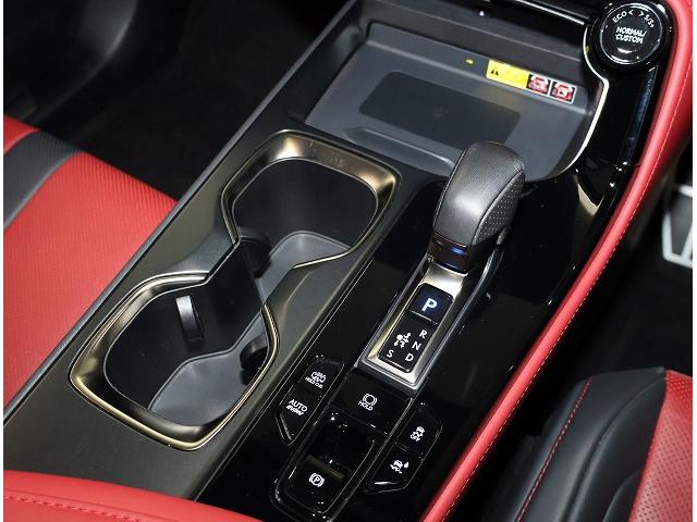 NX NX450h+ Fスポーツ 認定中古車CPO  Fスポーツ専用オレンジキャリパー デジタルキー パノラミックビューモニター おくだけ充電 寒冷地仕様 ムーンルーフ フロアマット ナンバーフレーム TRDミラーカバー(7枚目)