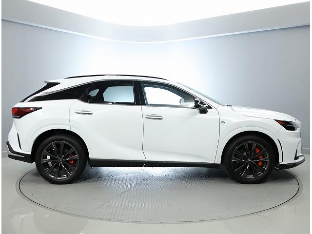 RX RX350 Fスポーツ 認定中古車CPO ムーンルーフ ルーフレール 寒冷地仕様 F専用オレンジブレーキキャリパー アドバンストパーク デジタルインナーミラー ドライブレコーダー 輻射ヒーター フロアマット ナンバーフレーム(4枚目)