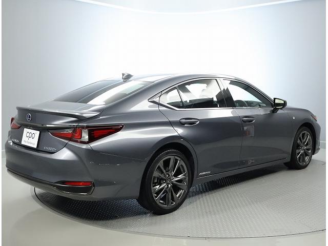 ES ES300h Fスポーツ 認定中古車CPO ムーンルーフ標準装備 プリクラッシュセーフティーシステム バックモニター L-TEX(合皮)シート ブラインドスポットモニター(4枚目)