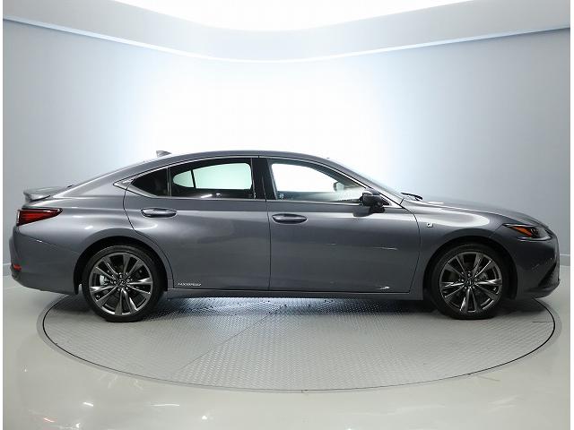 ES ES300h Fスポーツ 認定中古車CPO ムーンルーフ標準装備 プリクラッシュセーフティーシステム バックモニター L-TEX(合皮)シート ブラインドスポットモニター(5枚目)