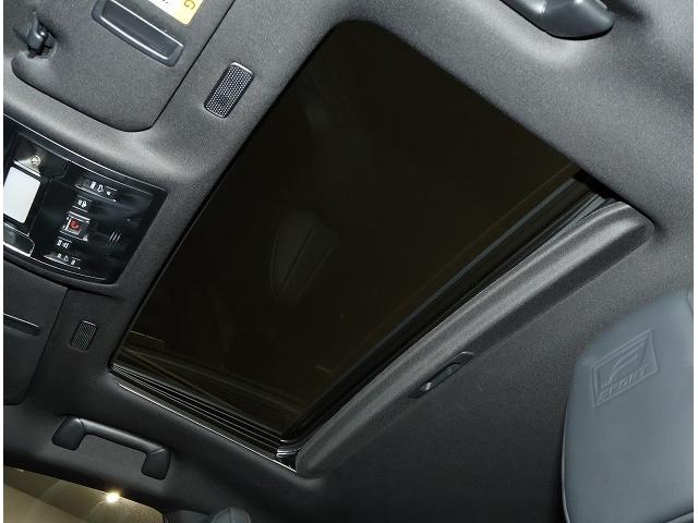 ES ES300h Fスポーツ 認定中古車CPO ムーンルーフ標準装備 プリクラッシュセーフティーシステム バックモニター L-TEX(合皮)シート ブラインドスポットモニター(10枚目)