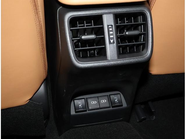 UX UX300e バージョンL 認定中古車CPO(15枚目)