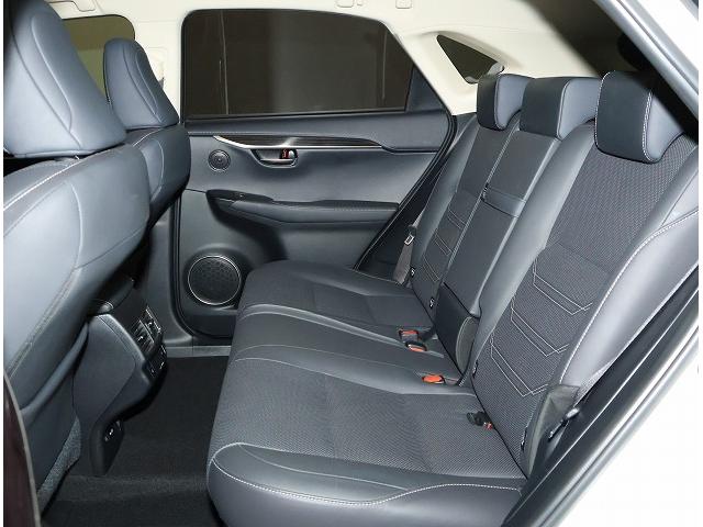 NX NX300h バージョンL 認定中古車CPO(14枚目)