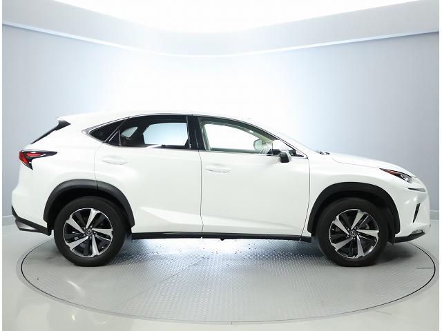 NX NX300 Iパッケージ 認定中古車CPO(4枚目)