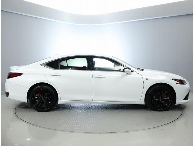 ES ES300h Fスポーツ 認定中古車CPO(4枚目)