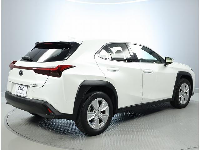 UX UX250h バージョンC 認定中古車CPO(2枚目)
