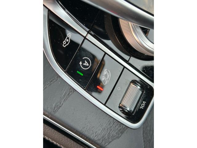 ＧＬＣ ＧＬＣ６３　Ｓ　４マチック＋　パノラマサンルーフ　純正２１インチアルミ　黒革シート　３６０°カメラ（14枚目）