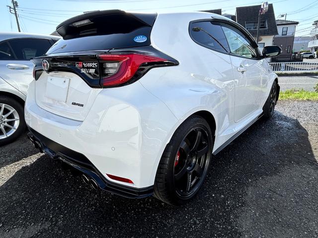 ＧＲヤリス ＲＺ　ハイパフォーマンス　ファースト　エディション　ボルクレーシング１８インチＡＷ　ＨＫＳ車高調　社外マフラー　ＴＲＤフロントスポイラー　マーブルカーボンルーフ　ＪＢＬサウンド（31枚目）