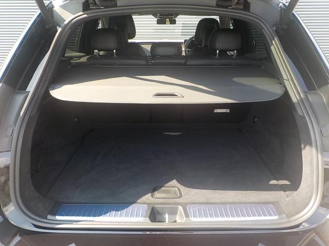 EQE SUV EQE350 4マチック SUV ローンチエディション Bluetooth接続 ETC LEDヘッドライト TV アイドリングストップ クルーズコントロール サイドカメラ サンルーフ・ガラスルーフ シートエアコン シートヒーター トランクスルー ナビ(20枚目)