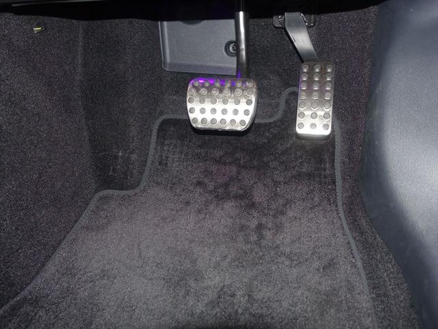 ＧＬＢ ＧＬＢ２００　ｄ　４ＭＡＴＩＣ　ナイトエディション　３列シート　Ｂｌｕｅｔｏｏｔｈ接続　ＥＴＣ　ＬＥＤヘッドライト　ＴＶ　アイドリングストップ　クルーズコントロール　コネクテッド機能　サイドカメラ　サンルーフ・ガラスルーフ　シートヒーター（29枚目）