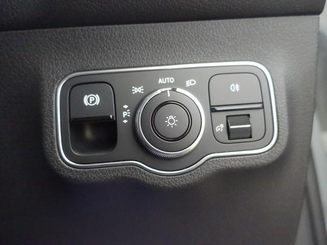 ＧＬＢ ＧＬＢ１８０　ＡＭＧラインパッケージ　３列シート　Ｂｌｕｅｔｏｏｔｈ接続　ＥＴＣ　ＬＥＤヘッドライト　ＴＶ　アイドリングストップ　クルーズコントロール　コネクテッド機能　サイドカメラ　シートヒーター　トランクスルー　ナビ　バックモニター（29枚目）