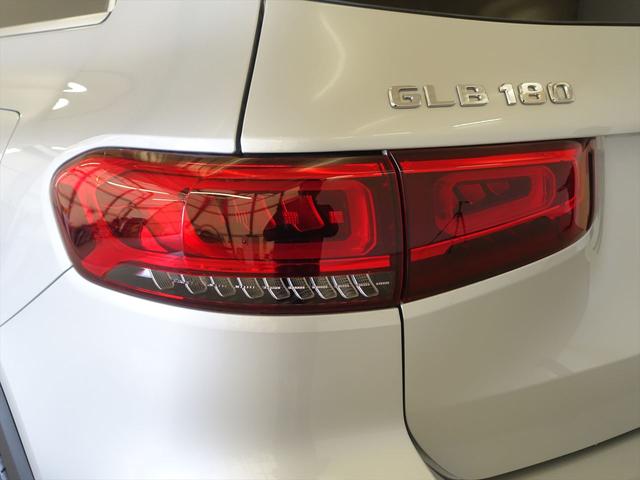 ＧＬＢ ＧＬＢ１８０　ＡＭＧラインパッケージ　３列シート　Ｂｌｕｅｔｏｏｔｈ接続　ＥＴＣ　ＬＥＤヘッドライト　ＴＶ　アイドリングストップ　クルーズコントロール　コネクテッド機能　サイドカメラ　シートヒーター　トランクスルー　ナビ　バックモニター（31枚目）