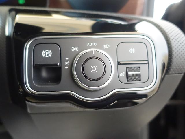 ＣＬＡクラス ＣＬＡ２００　ｄ　レザーエクスクルーシブパッケージ　Ｂｌｕｅｔｏｏｔｈ接続　ＥＴＣ　ＬＥＤヘッドライト　ＴＶ　アイドリングストップ　クルーズコントロール　コネクテッド機能　サンルーフ・ガラスルーフ　シートヒーター（28枚目）