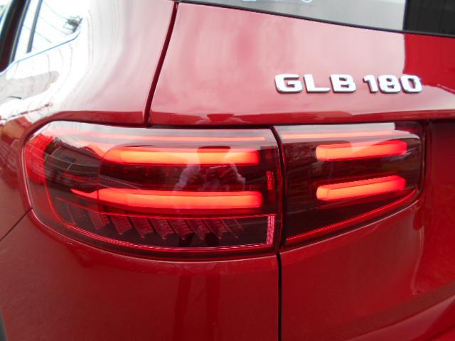 GLB GLB180 3列シート Bluetooth接続 ETC LEDヘッドライト TV アイドリングストップ クルーズコントロール コネクテッド機能 サイドカメラ サンルーフ・ガラスルーフ シートヒーター(25枚目)