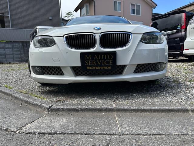 ３シリーズ ３３５ｉカブリオレ　カブリオレ　コーナーセンサー　純正ナビ　テレビ　ＥＴＣ　黒革　ステアリングスイッチ（2枚目）