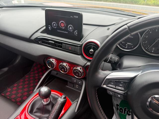ロードスター Ｓスペシャルパッケージ　カーボン調フロントスポイラー　車高調　社外マフラー　フルセグテレビ　ナビ　ＥＴＣ　　ＬＥＤヘッドライト　リヤワイドドレッドスペイサー　プッシュスタート　テレビキット（10枚目）