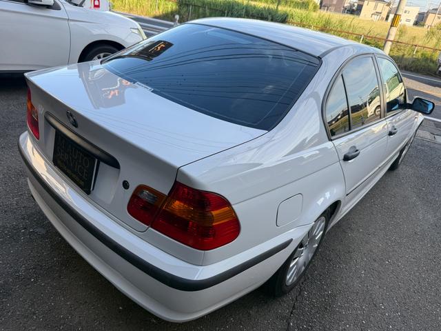 ３シリーズ ３１８ｉ　ディーラー車　ポータルナビ　右ハンドル　オートエアコン　　実走行車　車検２年付き（37枚目）