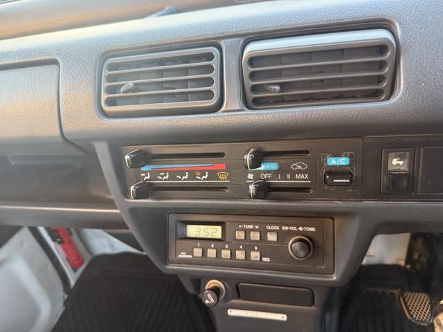 アクティトラック SDX 4WD 5速マニュアル 荷台カバー アオリゴムカバー ラジオ(10枚目)