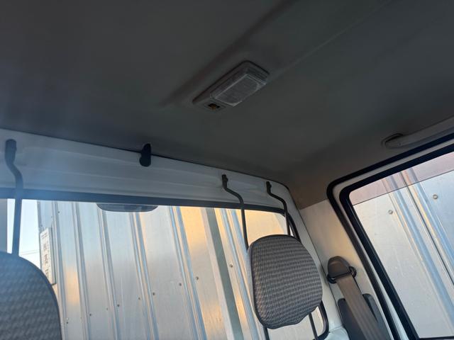 アクティトラック SDX 4WD 5速マニュアル 荷台カバー アオリゴムカバー ラジオ(16枚目)