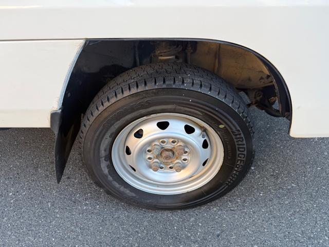 アクティトラック SDX 4WD 5速マニュアル車 ラジオ 荷台マット アオリゴムカバー 社外シフトノブ(19枚目)